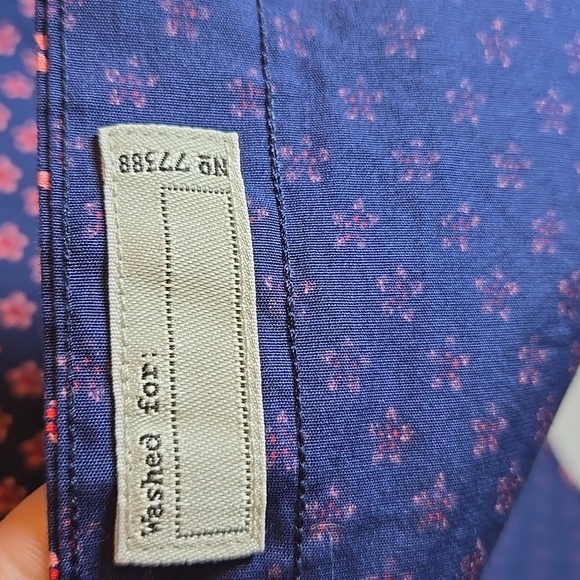 J. Crew Organic Cotton Slim Untucked Stretch Secret Wash Sleeved Floral Shirt - Picture 13 of 13